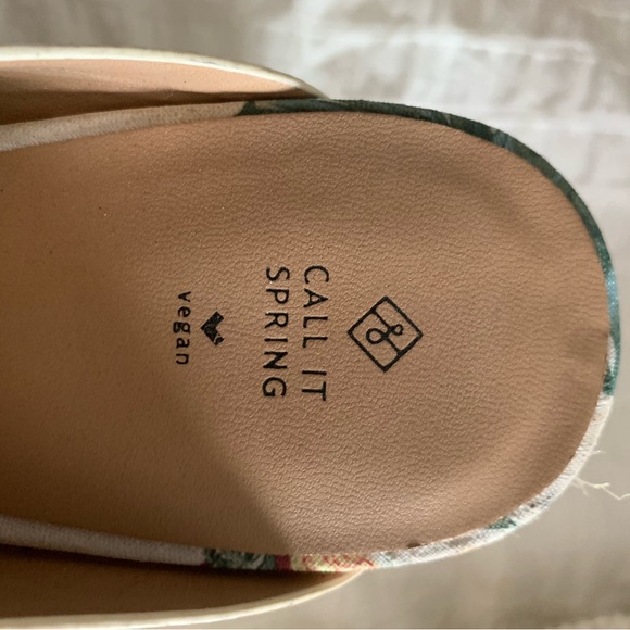 Call It Spring vegan Tropical Print Espadrille Wedges size 10 - Picture 4 of 5